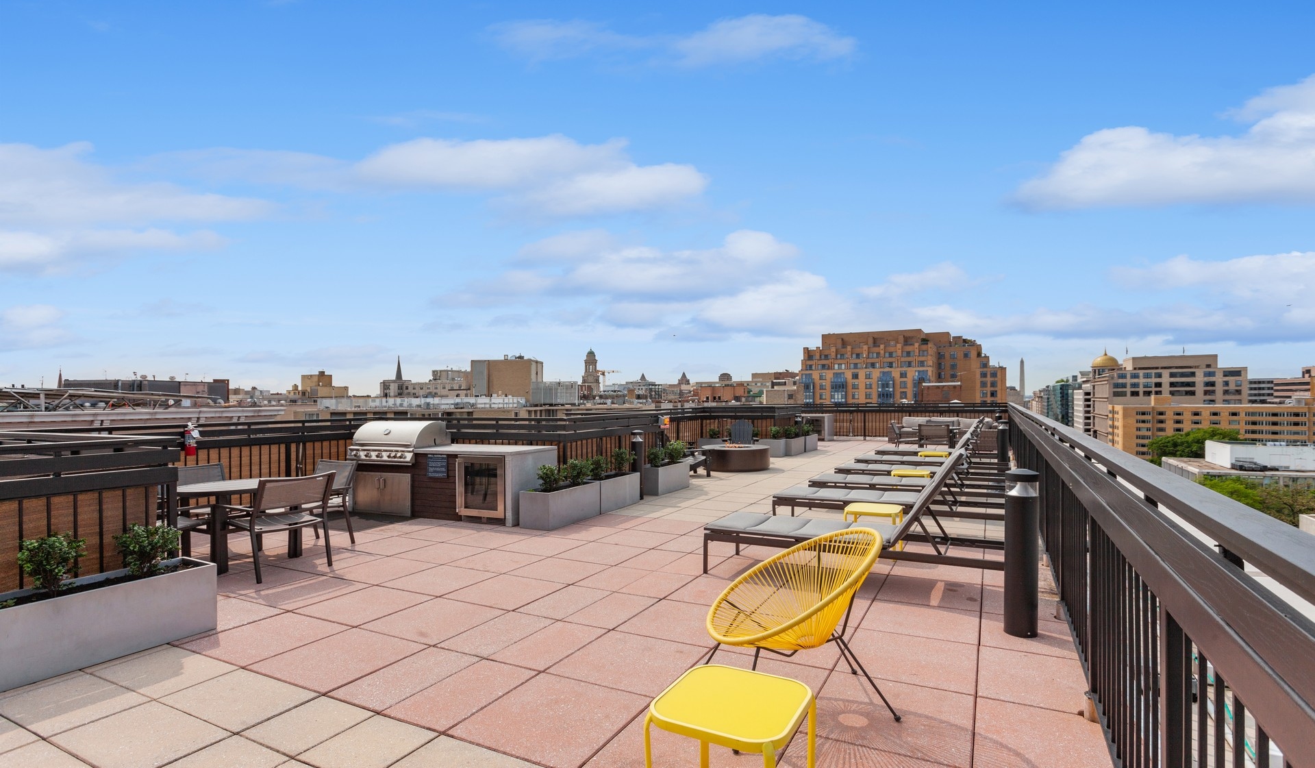 Latrobe Apartments Sundeck